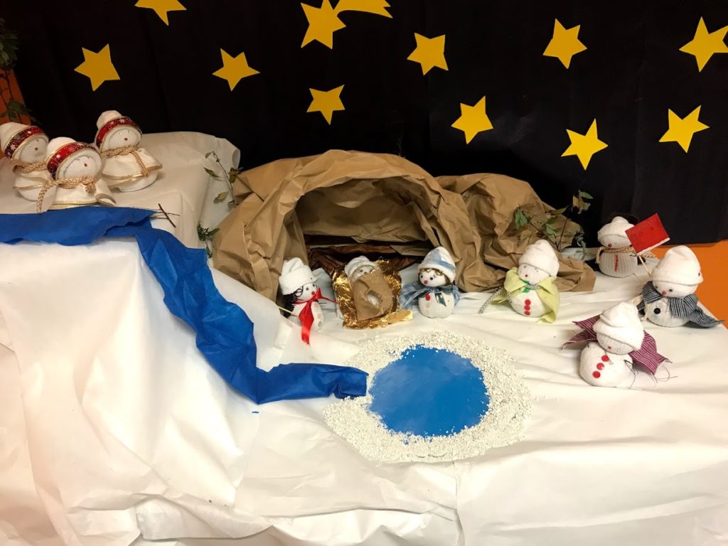 LE CLASSI QUARTE AUGURANO A TUTTI BUON NATALE
