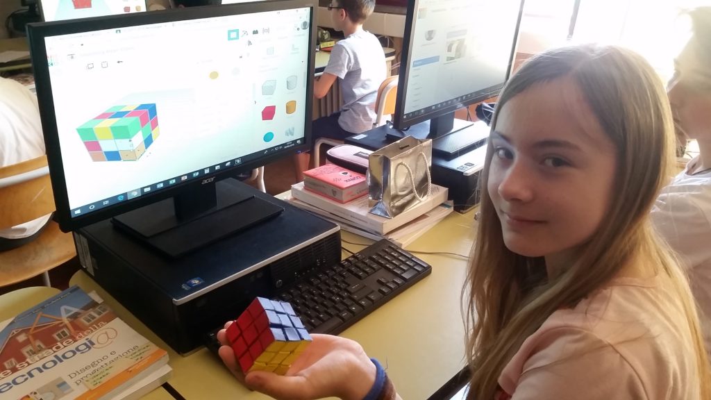 Le classi prime della secondaria e la modellazione 3D del cubo di Rubik