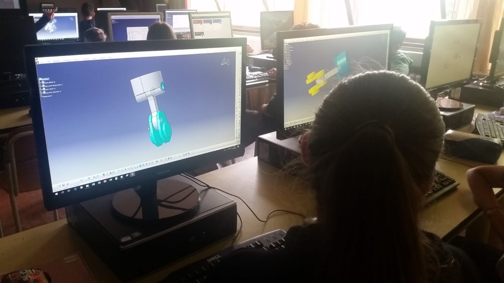 DAL PENSIERO ALLA REALTA': CORSI POMERIDIANI DI MODELLAZIONE E STAMPA 3D PER STUDENTI DI 2° E 3° MEDIA E DOCENTI DI MODENA