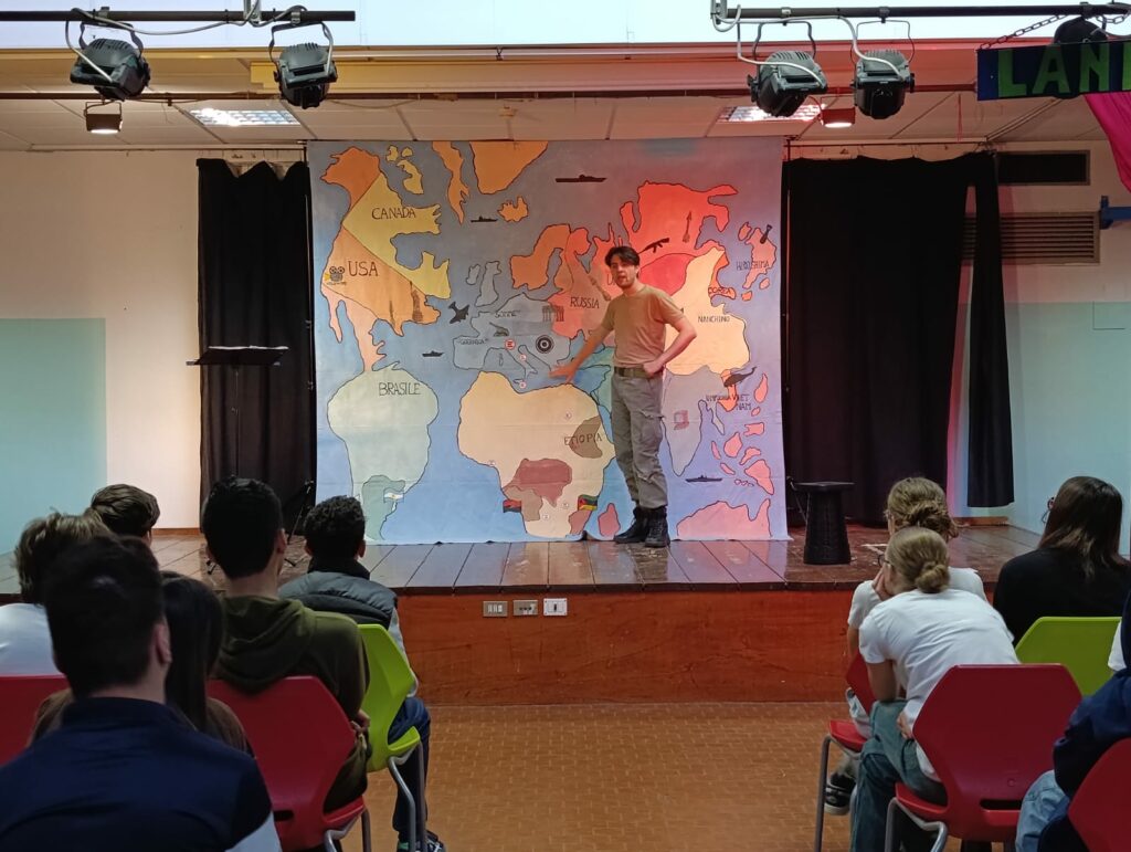 Spettacolo Stupidorisiko presso l'Aula Magna delle Lanfranco